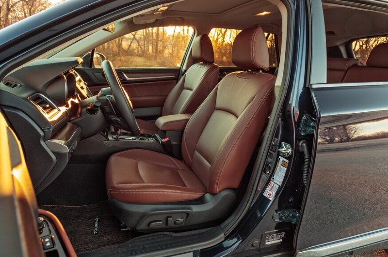 Bảng giá xe Outback